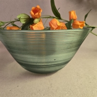 groen-rillet-glas-skål-stor-retroskål